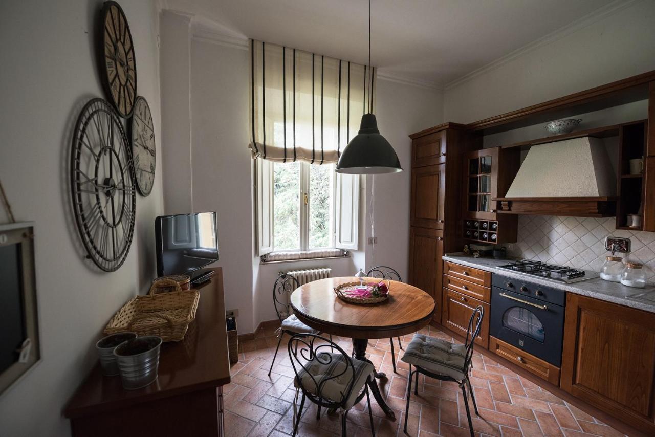 Incantevole Appartamento A Perugia Luaran gambar